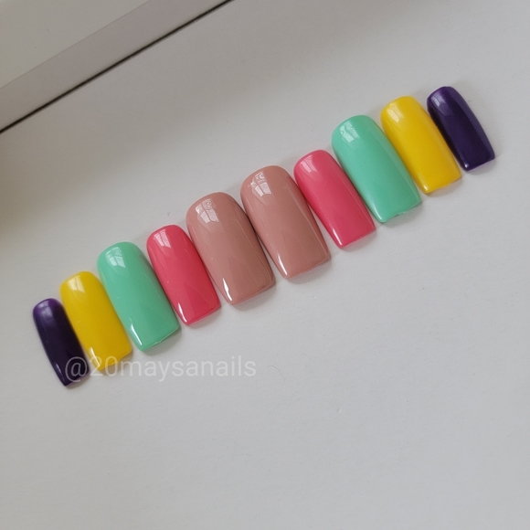 Colorful set 01 - Picture 3 of 5